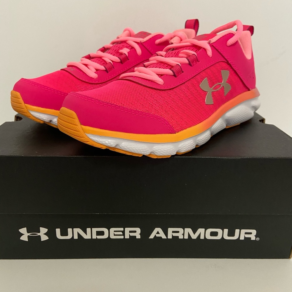 Under armour charged asset 8 girls running shoes